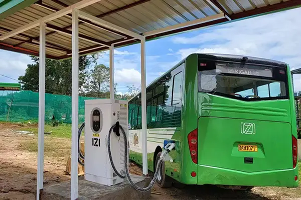 Dự án sạc nhanh AMPPAL DC cho xe buýt điện IZI ở Rwanda
